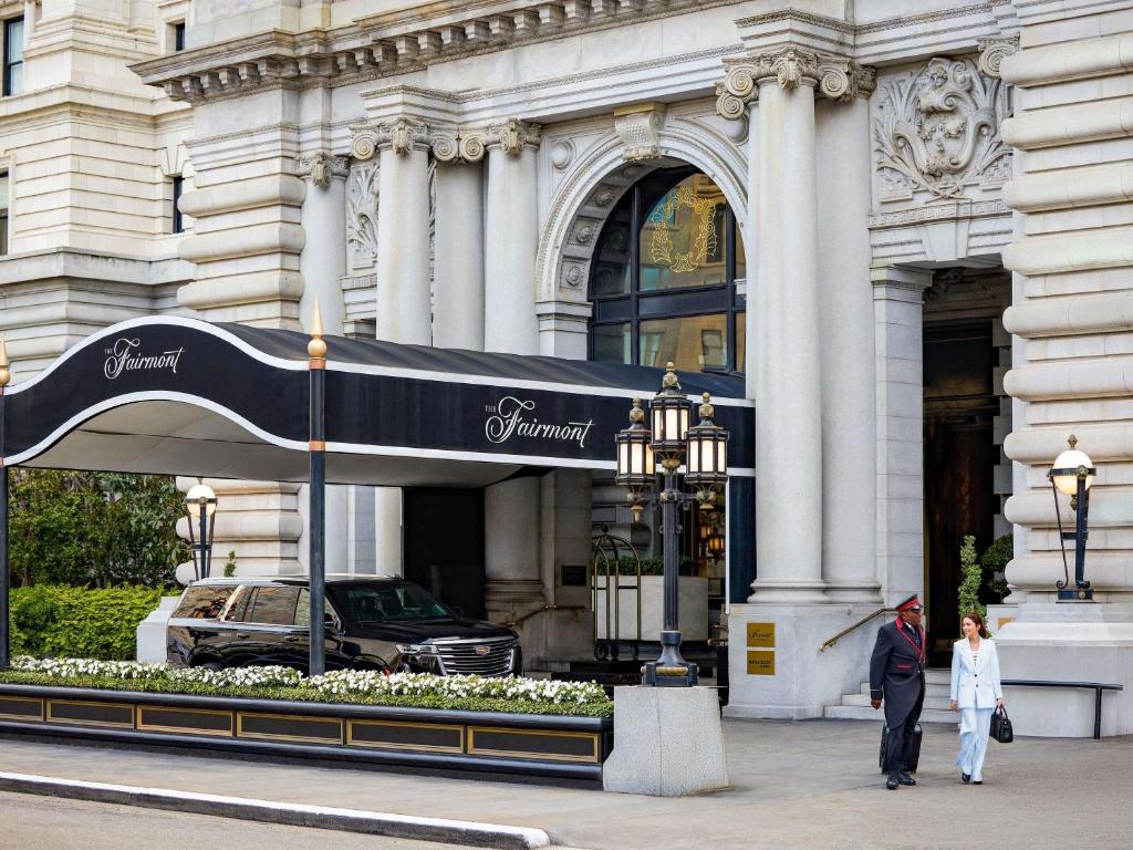 Fairmont San Francisco Entrance